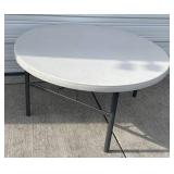 Round Folding Portable Table w Metal Legs