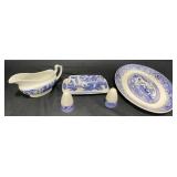 Churchill Blue Willow S&P, Butter Dish, Gravy Boat Churchill Blue Willow S&P, Butter Dish, Gravy Boat