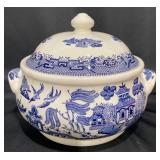 Churchill Blue Willow Soup Tureen w Lid Churchill Blue Willow Soup Tureen w Lid