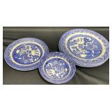 6 Churchill Blue Willow Plates, Fruit Cereal Bowls 6 Churchill Blue Willow Plates, Fruit Cereal Bowls