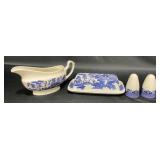 Churchill Blue Willow S&P, Butter Dish, Gravy Boat Churchill Blue Willow S&P, Butter Dish, Gravy Boat