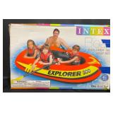 Intex Explorer 300 Inflatable Boat Set Intex Explorer 300 Inflatable Boat Set