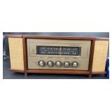 Vntg Motorola B100W AM/FM Stereophonic Radio