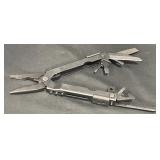 Large Gerber Multi-Tool w Nylon Case