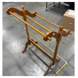 Wooden Quilt Blanket Rack