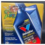 Sealed Case Valvoline DuraBlend SAE 5W30 Motor Oil
