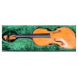 Violin w Velvet Lined Case, Bows & Extra String