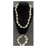 Freshwater Pearl Necklace & Bracelet Set