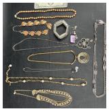 8 Vntg Necklaces, Bracelet & Clip-On Earrings