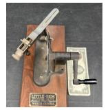 Vntg Little Gem Watch Crystal Cutting Press