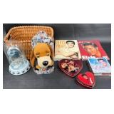 Elvis Presley Collectibles ï¿½ Clock, Christmas CDs