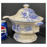 Blue & White Soup Tureen wï¿½Lid & Ladle