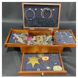 Lori Greiner Jewelry Box w Fashion Jewelry- Rings+