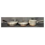 Revere Ware ï¿½ 9" & 8" Skillets w 3 1/2 QT Pot