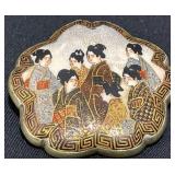 Japanese Satsuma Pin Brooch w Geisha Design