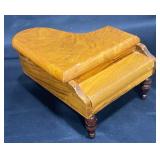 Vntg Reuge M.I. Hummel Musical Piano Jewelry Box