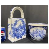 Ceramic Blue & White Chinese Vase & Planter