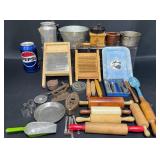Vntg Miniature Kitchen Household Lot ï¿½ Washboards+