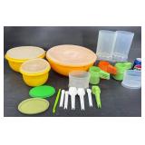 Vintage Tupperwareï¿½ ï¿½ Bowls, Measuring Tools +