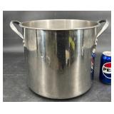 Large Stainless Steel Pot w Handles