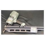 Hitachi NR83A3 Nailer w Manual