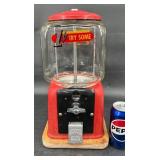 Vintageï¿½1-Cent Coin-Operatedï¿½Gumball Machine w Key