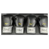 2 Pairs Everlast 14oz Boxing Gloves