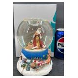 PartyLite Holiday Musical Tealight Snow Globe