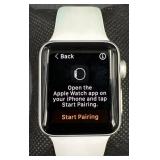 Apple Watch Series 3 w White Band - Works