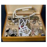 Swan Decorated Jewelry Box w Costume Jewelry