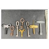 8 Antique VintageSkeleton & Clock WindingKeys
