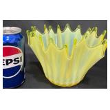 Vntg Fostoria Heirloom Yellow Vaseline Glass Bowl