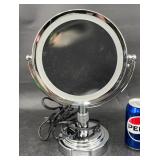 Countertop Vanity Lighted Mirror w Magnify Works