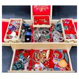 Jewelry Box w Assorted Vintage Jewelry Contents