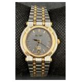 Vintage Gucci 9000L Women