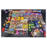 Diecast Cars & Collectibles - Hot Wheels +