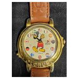 Vntg Lorus Mickey Mouse Around the World Watch