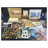 Vintage Americana & Souvenir Collectibles