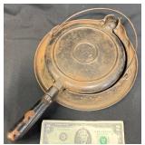 Vintage Wagner Cast Iron Waffle Iron w Base