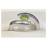 Sterling Silver Ring w Peridot Gemstone Sz 7