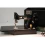 Singer Featherweight Sewing Machine in Case