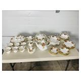 50 pcs Royal Albert china Old Country Roses