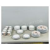 39 pcs Mikasa dish set - Cordon Bleu