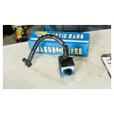 Magnetic , flex top base