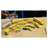16 toy school buses - 3' to 7' L
