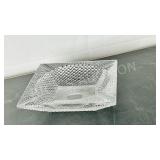 Heavy cut glass ashtray - 9' x 9'