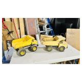 2 viontage Tonka dump trucks