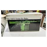 John Deere,214-T Twine-tie baler