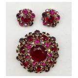 Beautiful Vintage Pin & Ear Clips Set