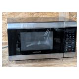 Frigidaire 1100W Microwave